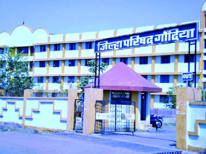 Finally, the CEO gave instructions to the Irrigation Department | अखेर सीईओंनी दिले लघुपाटबंधारे विभागाला निर्देश Finally, the CEO gave instructions to the Irrigation Department | अखेर सीईओंनी दिले लघुपाटबंधारे विभागाला निर्देश