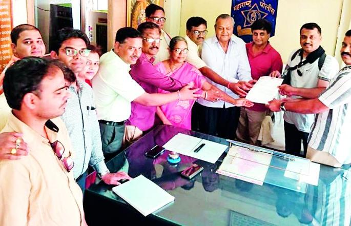 400 doctors participate in the workshop | कामबंद आंदोलनात ४०० डॉक्टरांचा सहभाग 400 doctors participate in the workshop | कामबंद आंदोलनात ४०० डॉक्टरांचा सहभाग