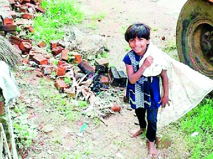 Not the excitement of freedom ... the appetite of the stomach | स्वातंत्र्याचा जल्लोष नव्हे... पोटाची भूक