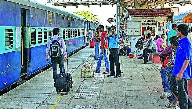 Mandal office asks for 'public demand' | मंडळ कार्यालयाकडून ‘पब्लिक डिमांड’ची विचारणा Mandal office asks for 'public demand' | मंडळ कार्यालयाकडून ‘पब्लिक डिमांड’ची विचारणा