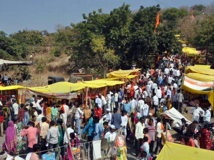 Maha Prasad of one and a half quintals of vegetables, Mahaprasad in Sarangswami Yatra | सारंगस्वामी यात्रेत दीडशे क्विंटल भाजीचा महाप्रसाद Maha Prasad of one and a half quintals of vegetables, Mahaprasad in Sarangswami Yatra | सारंगस्वामी यात्रेत दीडशे क्विंटल भाजीचा महाप्रसाद