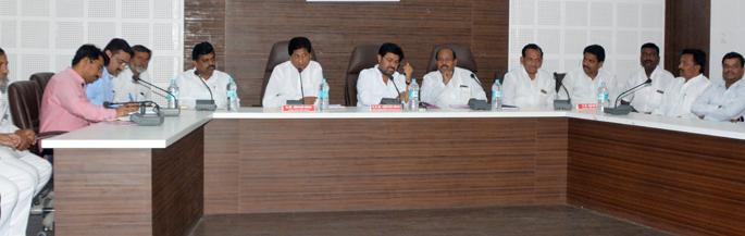 Be active in implimentation- Khotkar | पाणीटंचाई निवारणार्थ हयगय नको- खोतकर