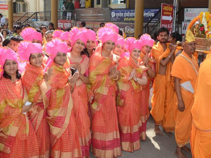 The city of Jalna, the city of Jalna, is surrounded by 'Jay Mahavir' | ‘जय महावीर’च्या जयघोषाने दुमदुमले जालना शहर The city of Jalna, the city of Jalna, is surrounded by 'Jay Mahavir' | ‘जय महावीर’च्या जयघोषाने दुमदुमले जालना शहर