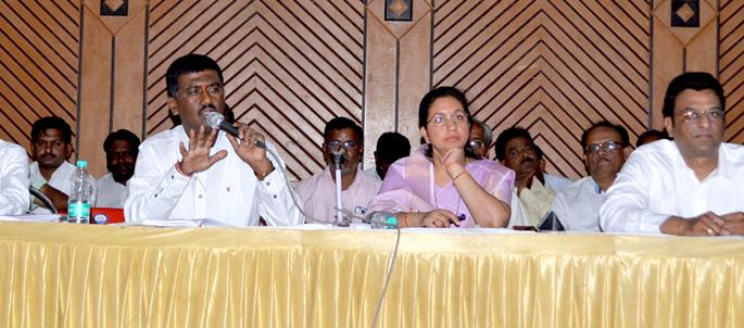 Cidco should be, but we will not give water | सिडको तर पाहिजे, पण पाणी नाही देणार