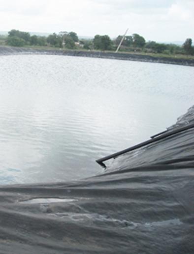 Delay for subsidy to farmers | अस्तरीकरणाच्या अनुदानासाठी चकरा Delay for subsidy to farmers | अस्तरीकरणाच्या अनुदानासाठी चकरा