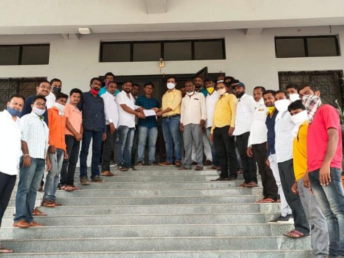 Immediate lifting of onion export ban | कांदा निर्यात बंदी तात्काळ उठवा Immediate lifting of onion export ban | कांदा निर्यात बंदी तात्काळ उठवा