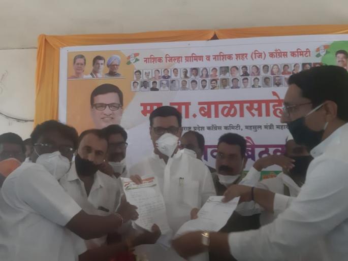 Statement to the Minister of Revenue regarding the redireckoner amendment | रेडीरेकनर दुरुस्तीबाबत महसूलमंत्र्यांना निवेदन Statement to the Minister of Revenue regarding the redireckoner amendment | रेडीरेकनर दुरुस्तीबाबत महसूलमंत्र्यांना निवेदन