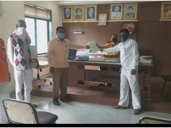 Statement to Tehsildar on behalf of Chandwad Taluka Kisan Sabha | चांदवड तालुका किसानसभेचे वतीने तहसीलदारांना निवेदन Statement to Tehsildar on behalf of Chandwad Taluka Kisan Sabha | चांदवड तालुका किसानसभेचे वतीने तहसीलदारांना निवेदन