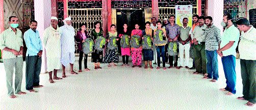 Meritorious felicitation at Padli Deshmukh | पाडळी देशमुख येथे गुणवंतांचा सत्कार Meritorious felicitation at Padli Deshmukh | पाडळी देशमुख येथे गुणवंतांचा सत्कार