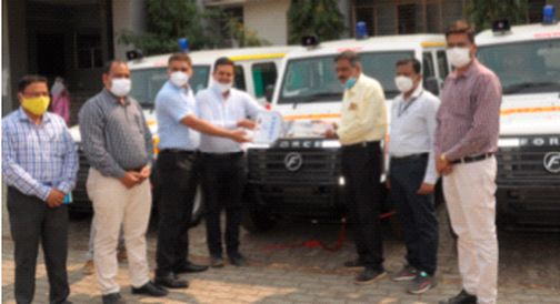Dedication of five ambulances | पाच रुग्णवाहिकांचे लोकार्पण Dedication of five ambulances | पाच रुग्णवाहिकांचे लोकार्पण