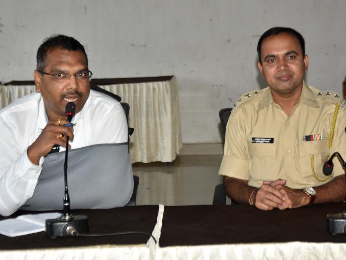 Campaign to solve the problems of students in private class | खासगी क्लासमधील विद्यार्थ्यांच्या समस्या सोडविण्यासाठी मोहीम Campaign to solve the problems of students in private class | खासगी क्लासमधील विद्यार्थ्यांच्या समस्या सोडविण्यासाठी मोहीम