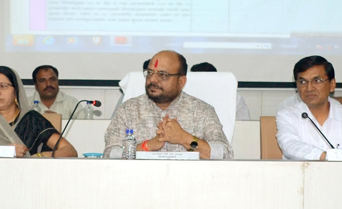 Parbhani: 25 crore for Saif's birthplace | परभणी : साईबाबांच्या जन्मस्थळासाठी २५ कोटी