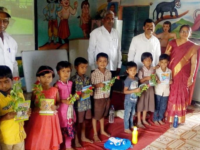 Parbhani: On the account of 50 million schools for students' education | परभणी : विद्यार्थ्यांच्या गणेवशासाठीचे ५ कोटी शाळांच्या खात्यावर Parbhani: On the account of 50 million schools for students' education | परभणी : विद्यार्थ्यांच्या गणेवशासाठीचे ५ कोटी शाळांच्या खात्यावर