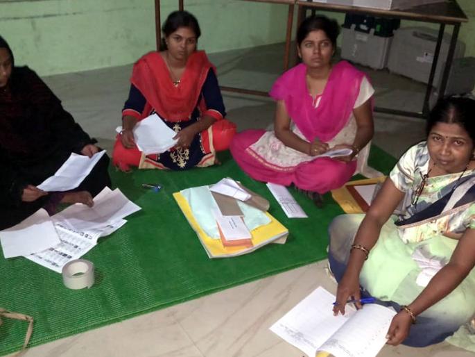 Women will control 11 Parbhani centers | परभणीत ११ केंद्रांचा कारभार पाहणार महिला Women will control 11 Parbhani centers | परभणीत ११ केंद्रांचा कारभार पाहणार महिला