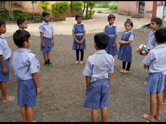 'Learn Learn English' program for students at Rajolewati school | राजोळेवस्ती शाळेत विद्यार्थ्यांसाठी ‘वुई लर्न इंग्लिश’ उपक्रम 'Learn Learn English' program for students at Rajolewati school | राजोळेवस्ती शाळेत विद्यार्थ्यांसाठी ‘वुई लर्न इंग्लिश’ उपक्रम