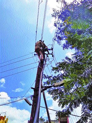 Chief Minister's one-and-a-half-minute yatra disrupted Janjit's life | मुख्यमंत्र्यांच्या दीड मिनिटाच्या यात्रेने मिरजेत जनजीवन विस्कळीत Chief Minister's one-and-a-half-minute yatra disrupted Janjit's life | मुख्यमंत्र्यांच्या दीड मिनिटाच्या यात्रेने मिरजेत जनजीवन विस्कळीत