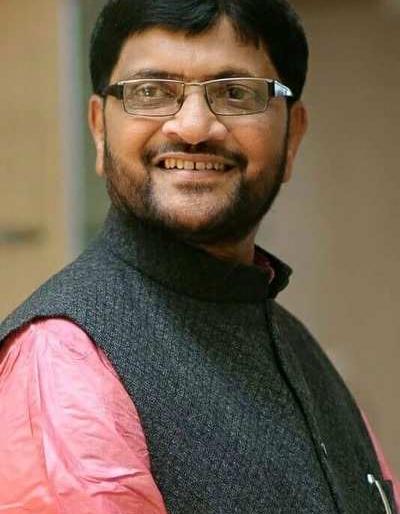 Selection of alternatives from 'Swabhimani' | ‘स्वाभिमानी’कडून पर्यायांचा शोध Selection of alternatives from 'Swabhimani' | ‘स्वाभिमानी’कडून पर्यायांचा शोध