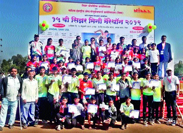 Tribal runners play | आदिवासी धावपटूंचा बोलबाला Tribal runners play | आदिवासी धावपटूंचा बोलबाला