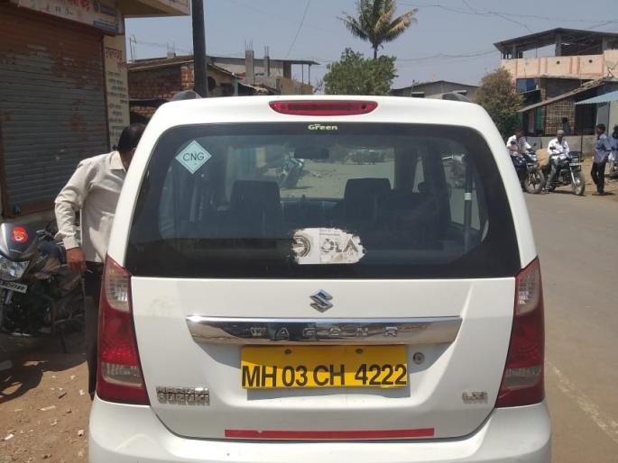 Unmanned car at Taked | टाकेद येथे बेवारस मारु ती कार