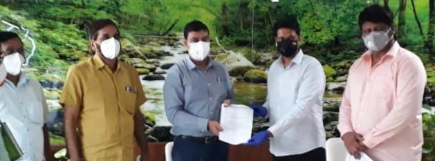 Coronavirus News: BJP warns of intensified agitation if lockdown in Thane is increased | Coronavirus News: ठाण्यात लॉकडाऊन वाढविल्यास भाजपाकडून तीव्र आंदोलन छेडण्याचा इशारा Coronavirus News: BJP warns of intensified agitation if lockdown in Thane is increased | Coronavirus News: ठाण्यात लॉकडाऊन वाढविल्यास भाजपाकडून तीव्र आंदोलन छेडण्याचा इशारा