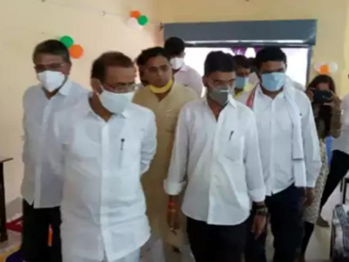 MLA Nilesh Lanka Pratishthan's Kovid Center is the first private center in the state - Rajesh Tope | आमदार निलेश लंके प्रतिष्ठानचे कोविड सेंटर राज्यातील पहिलेच खासगी सेंटर-राजेश टोपे MLA Nilesh Lanka Pratishthan's Kovid Center is the first private center in the state - Rajesh Tope | आमदार निलेश लंके प्रतिष्ठानचे कोविड सेंटर राज्यातील पहिलेच खासगी सेंटर-राजेश टोपे