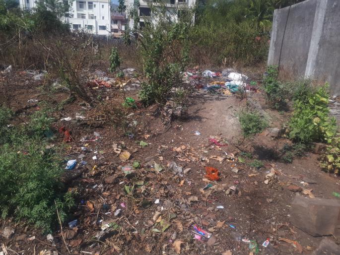 Trimbakeshwar gets 'Clean Survey Campaign 2021' only on billboards! | त्र्यंबकेश्वरला 'स्वच्छ सर्वेक्षण अभियान २०२१' फक्त फलकांवरच ! Trimbakeshwar gets 'Clean Survey Campaign 2021' only on billboards! | त्र्यंबकेश्वरला 'स्वच्छ सर्वेक्षण अभियान २०२१' फक्त फलकांवरच !