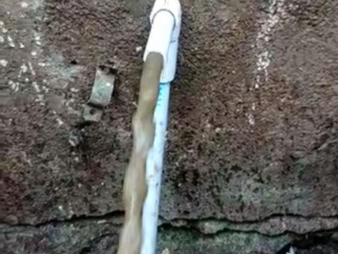 Water supply in Dharangaon city after 22 days, also unclean | धरणगाव शहरात बावीस दिवसानंतर पाणीपुरवठा, तोही अशुद्ध Water supply in Dharangaon city after 22 days, also unclean | धरणगाव शहरात बावीस दिवसानंतर पाणीपुरवठा, तोही अशुद्ध