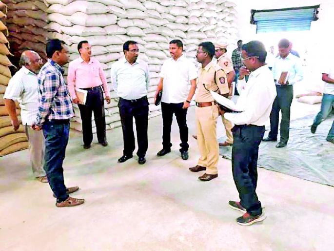 Food Corporation's warehouse will be used for the Strong Room | अन्न महामंडळाच्या गोदामांचा स्ट्राँग रूमकरिता वापर करणार
