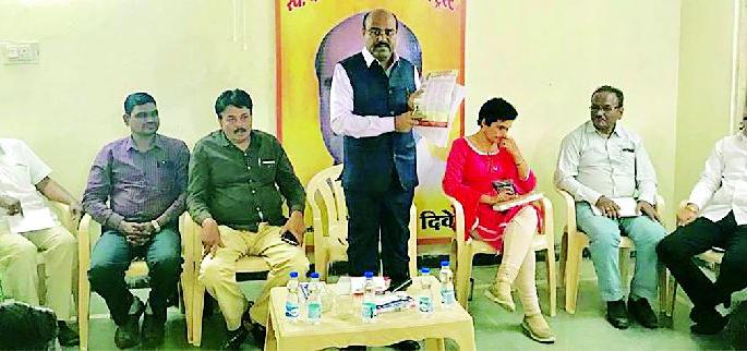 The need for healthy livestock for the development of the farmers | शेतकऱ्यांच्या विकासासाठी निरोगी पशुधन आवश्यक The need for healthy livestock for the development of the farmers | शेतकऱ्यांच्या विकासासाठी निरोगी पशुधन आवश्यक