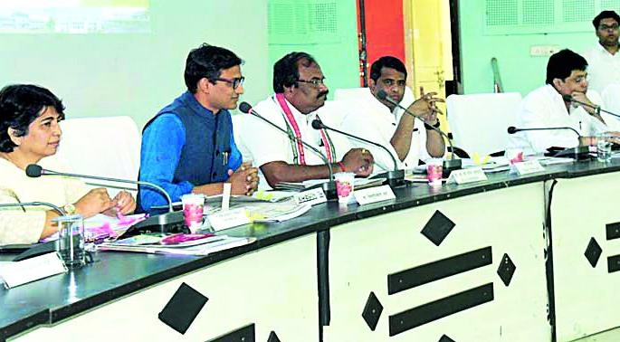 165.75 crores development plan sanctioned | १६५.७५ कोटींच्या विकास आराखड्यास मंजुरी 165.75 crores development plan sanctioned | १६५.७५ कोटींच्या विकास आराखड्यास मंजुरी