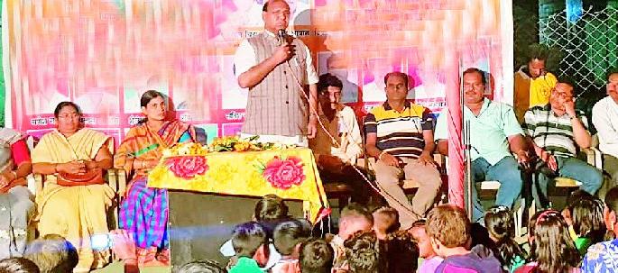 Reach the government plan to the grassroots | शासकीय योजना तळागळापर्यंत पोहोचवा Reach the government plan to the grassroots | शासकीय योजना तळागळापर्यंत पोहोचवा