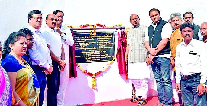 Wardha railway station will be world-class | वर्धा रेल्वेस्थानक होणार जागतिक दर्जाचे Wardha railway station will be world-class | वर्धा रेल्वेस्थानक होणार जागतिक दर्जाचे