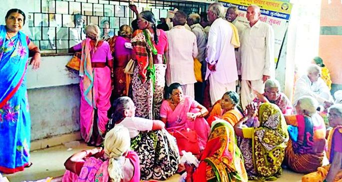 Duplicate link failure in smart card registration | स्मार्ट कार्ड नोंदणीत लिंक फेलचा खोडा Duplicate link failure in smart card registration | स्मार्ट कार्ड नोंदणीत लिंक फेलचा खोडा