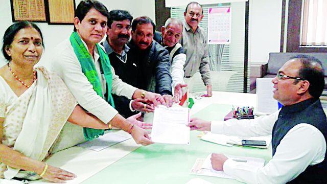 Start insurance for crop losses | पिकांच्या नुकसानीसाठी विमा सुरू करा Start insurance for crop losses | पिकांच्या नुकसानीसाठी विमा सुरू करा