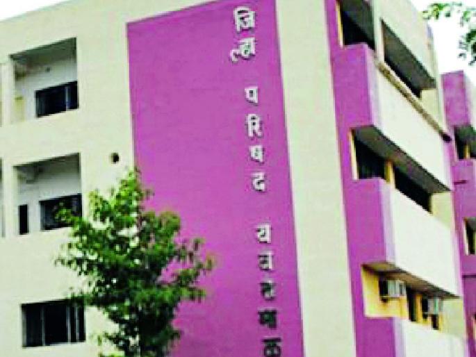 President, CEO jumped | अध्यक्ष, सीईओंमध्ये जुंपली President, CEO jumped | अध्यक्ष, सीईओंमध्ये जुंपली