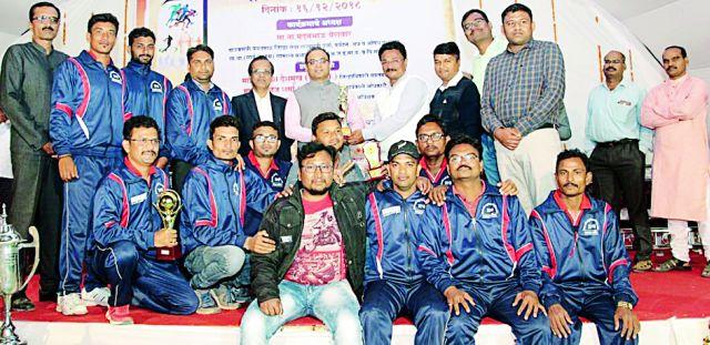 General championship in Yavatmal subdivision | यवतमाळ उपविभागाला जनरल चॅम्पियनशीप General championship in Yavatmal subdivision | यवतमाळ उपविभागाला जनरल चॅम्पियनशीप