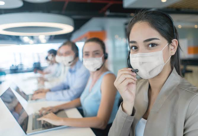 Corona call center now 24 hours in Pune: Important announcement of Mayor Murlidhar Mohol | पुणे महापालिकेचे 'कोरोना कॉल सेंटर' आता २४ तास उपलब्ध राहणार : महापौर मुरलीधर मोहोळ यांची घोषणा