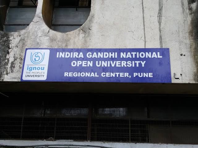 No decision will be cancel of astrology teaching by Indira Gandhi National Open University | 'इग्नू' कोणत्याही परिस्थितीत ज्योतिष विषय शिकविण्याचा निर्णय मागे घेणार नाही; ब्राह्मण महासंघासह राज्यातील ज्योतिष संस्थांचं मत No decision will be cancel of astrology teaching by Indira Gandhi National Open University | 'इग्नू' कोणत्याही परिस्थितीत ज्योतिष विषय शिकविण्याचा निर्णय मागे घेणार नाही; ब्राह्मण महासंघासह राज्यातील ज्योतिष संस्थांचं मत
