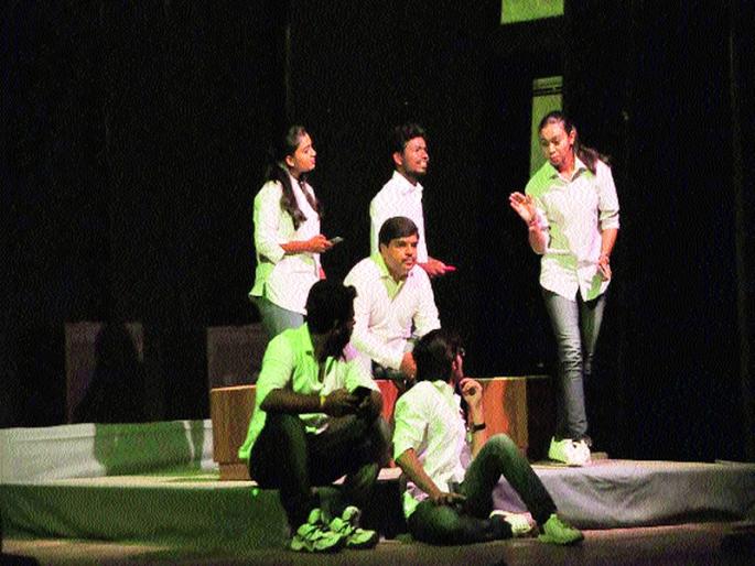  The appearance of 'trolling' is 'simple ...' | ‘ट्रोलिंग’च्या दाहकतेचे ‘साधे आहे...’तून दर्शन