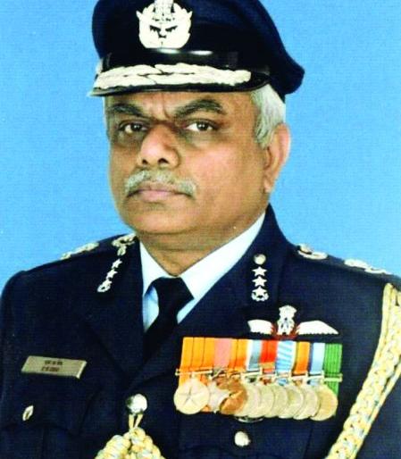 Shirish Dev gets Savarkar Gaurav award | शिरीष देव यांना स्वातंत्र्यवीर सावरकर गौरव पुरस्कार