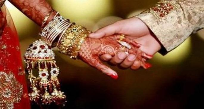 Inter cast married couples have not been get subsidy for years | आंतरजातीय विवाहित जोडप्यांना वर्षभरापासून दिडकीही नाही Inter cast married couples have not been get subsidy for years | आंतरजातीय विवाहित जोडप्यांना वर्षभरापासून दिडकीही नाही