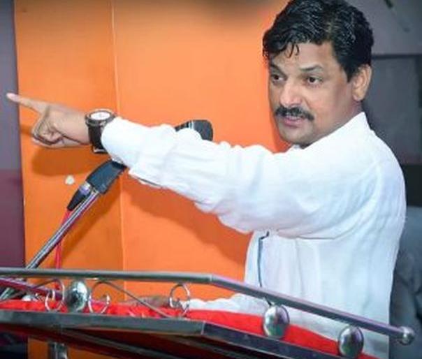 Nitin Deshmukh gets this year's Gadima Award | गजलकार नितीन देशमुख यांना यंदाचा गदिमा पुरस्कार Nitin Deshmukh gets this year's Gadima Award | गजलकार नितीन देशमुख यांना यंदाचा गदिमा पुरस्कार