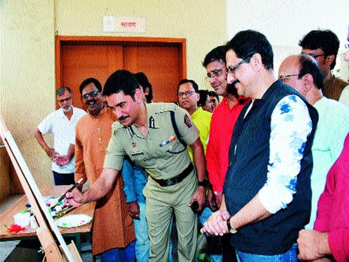 Ability to remove narcissism in artists' art | कलावंतांच्या कलेमध्ये नैराश्य दूर करण्याचे सामर्थ्य Ability to remove narcissism in artists' art | कलावंतांच्या कलेमध्ये नैराश्य दूर करण्याचे सामर्थ्य