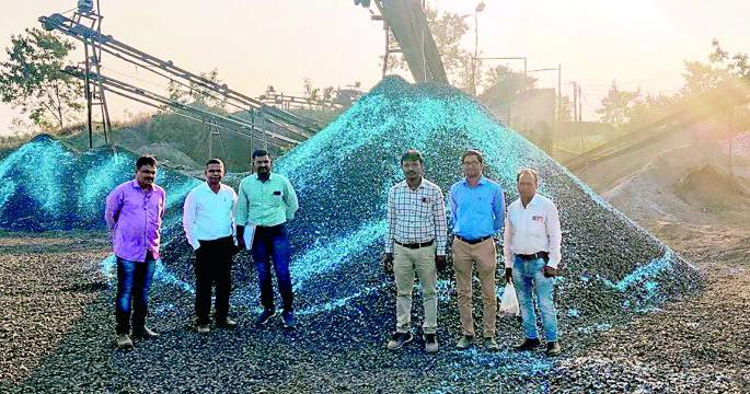 Rukhmai Stone Crusher Seal in Jamtha; 11 lakh 50 thousand fine | जामठ्यातील रुख्माई स्टोन क्रशर सील; 11 लाख 50 हजारांचा दंड Rukhmai Stone Crusher Seal in Jamtha; 11 lakh 50 thousand fine | जामठ्यातील रुख्माई स्टोन क्रशर सील; 11 लाख 50 हजारांचा दंड