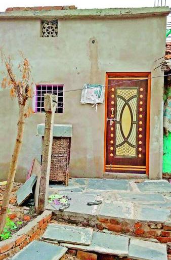 Construction of house building fund in Nagpur district has disappeared | नागपूर जिल्ह्यात घरकूल बांधकाम निधी झाला गायब Construction of house building fund in Nagpur district has disappeared | नागपूर जिल्ह्यात घरकूल बांधकाम निधी झाला गायब