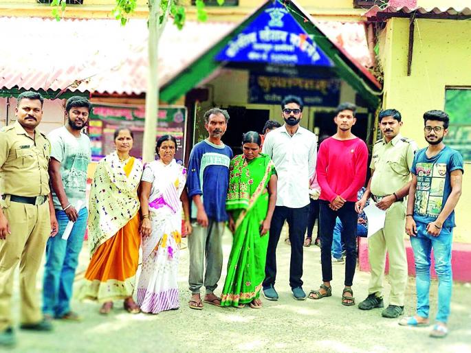 Lost married women found by 'Social media' | ‘सोशल मीडिया’ने विवाहित महिला पोहोचली कुटुंबीयांपर्यंत Lost married women found by 'Social media' | ‘सोशल मीडिया’ने विवाहित महिला पोहोचली कुटुंबीयांपर्यंत