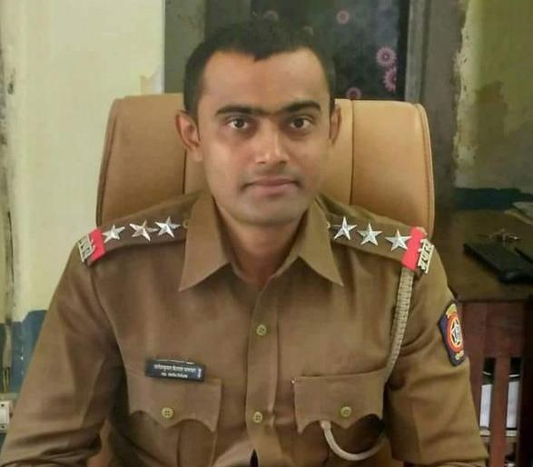 Special Service Chaplain for Loni Thanedadars in Amravati District | अमरावती जिल्ह्यातील लोणीच्या ठाणेदारांना विशेष सेवापदक जाहीर Special Service Chaplain for Loni Thanedadars in Amravati District | अमरावती जिल्ह्यातील लोणीच्या ठाणेदारांना विशेष सेवापदक जाहीर