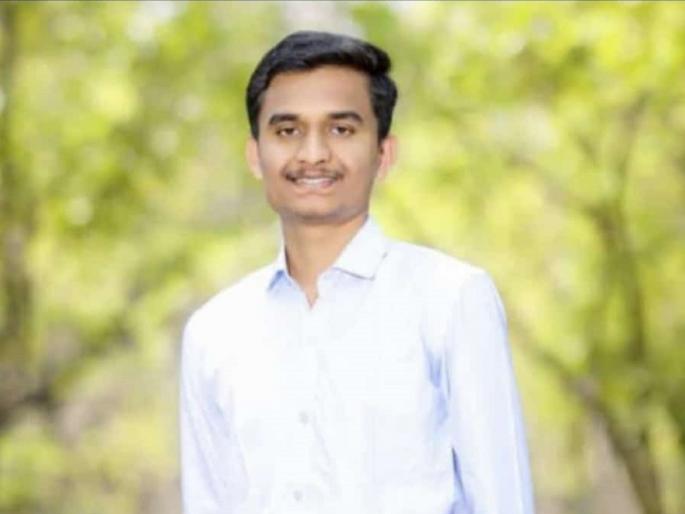 Vinayak Patil of Kolhapur first in the state in the state service main examination, passing without any class | राज्यसेवा मुख्य परीक्षेत कोल्हापूरचा विनायक पाटील राज्यात प्रथम, कोणताही क्लास न लावता मिळवले यश Vinayak Patil of Kolhapur first in the state in the state service main examination, passing without any class | राज्यसेवा मुख्य परीक्षेत कोल्हापूरचा विनायक पाटील राज्यात प्रथम, कोणताही क्लास न लावता मिळवले यश