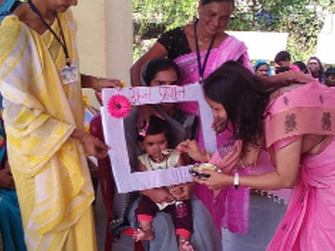 Nutrition Feeding fortnightly at Vintur | विंचूर येथे पोषण आहार पंधरवाडा