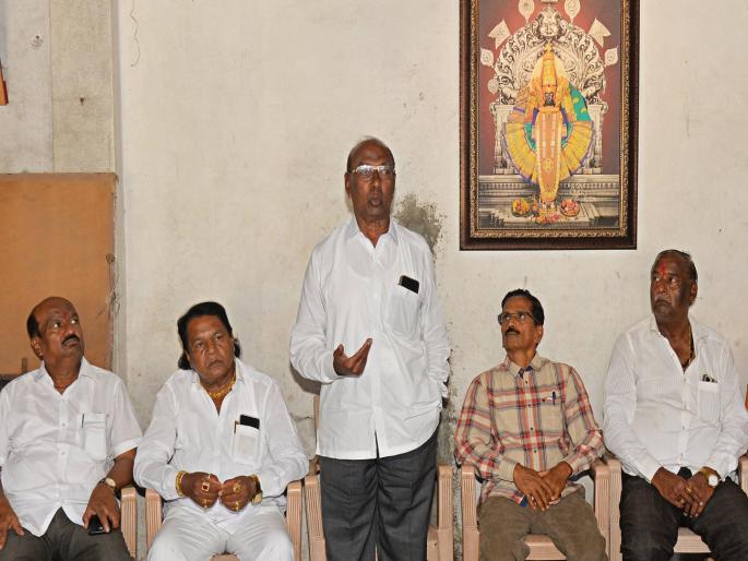 Will surround the guardian minister at any moment for Kolhapur boundary extension Announced in the All-Party Action Committee meeting | कोल्हापूर हद्दवाढीसाठी पालकमंत्र्यांना कोणत्याही क्षणी घेराव घालणार, सर्वपक्षीय कृती समितीच्या बैठकीत जाहीर Will surround the guardian minister at any moment for Kolhapur boundary extension Announced in the All-Party Action Committee meeting | कोल्हापूर हद्दवाढीसाठी पालकमंत्र्यांना कोणत्याही क्षणी घेराव घालणार, सर्वपक्षीय कृती समितीच्या बैठकीत जाहीर